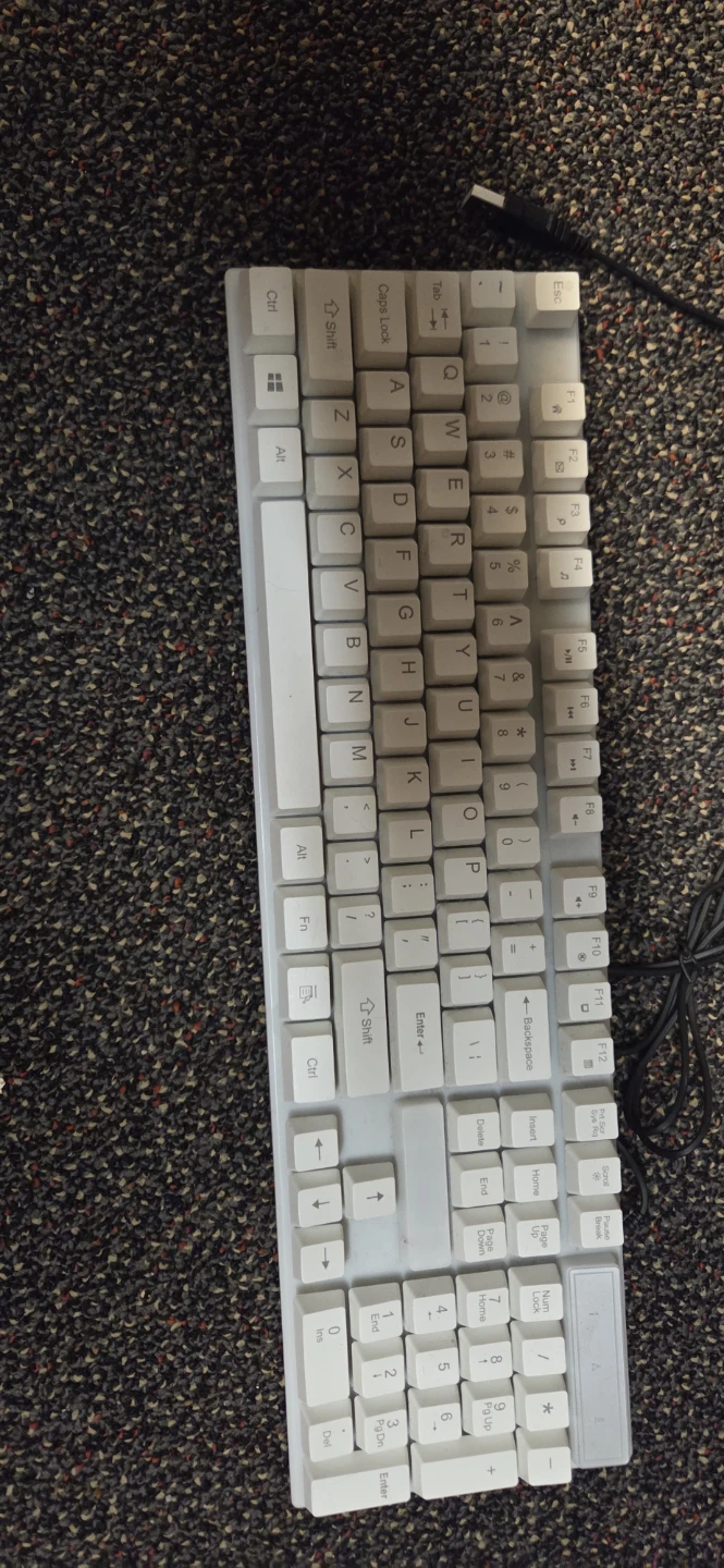 White Wired USB Keyboard