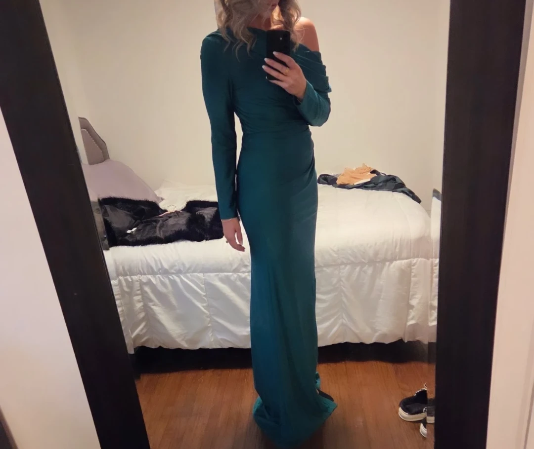 Emerald Green One-Shoulder Ruched Maxi Dress