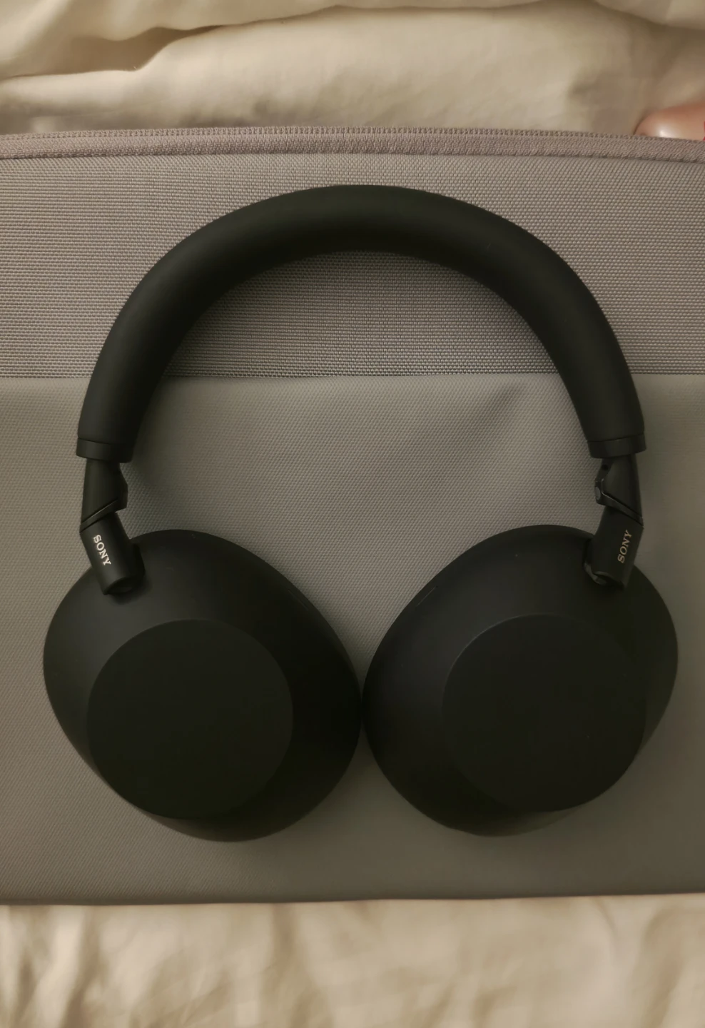 Sony WH-1000XM6 Very Good Condition (Black)