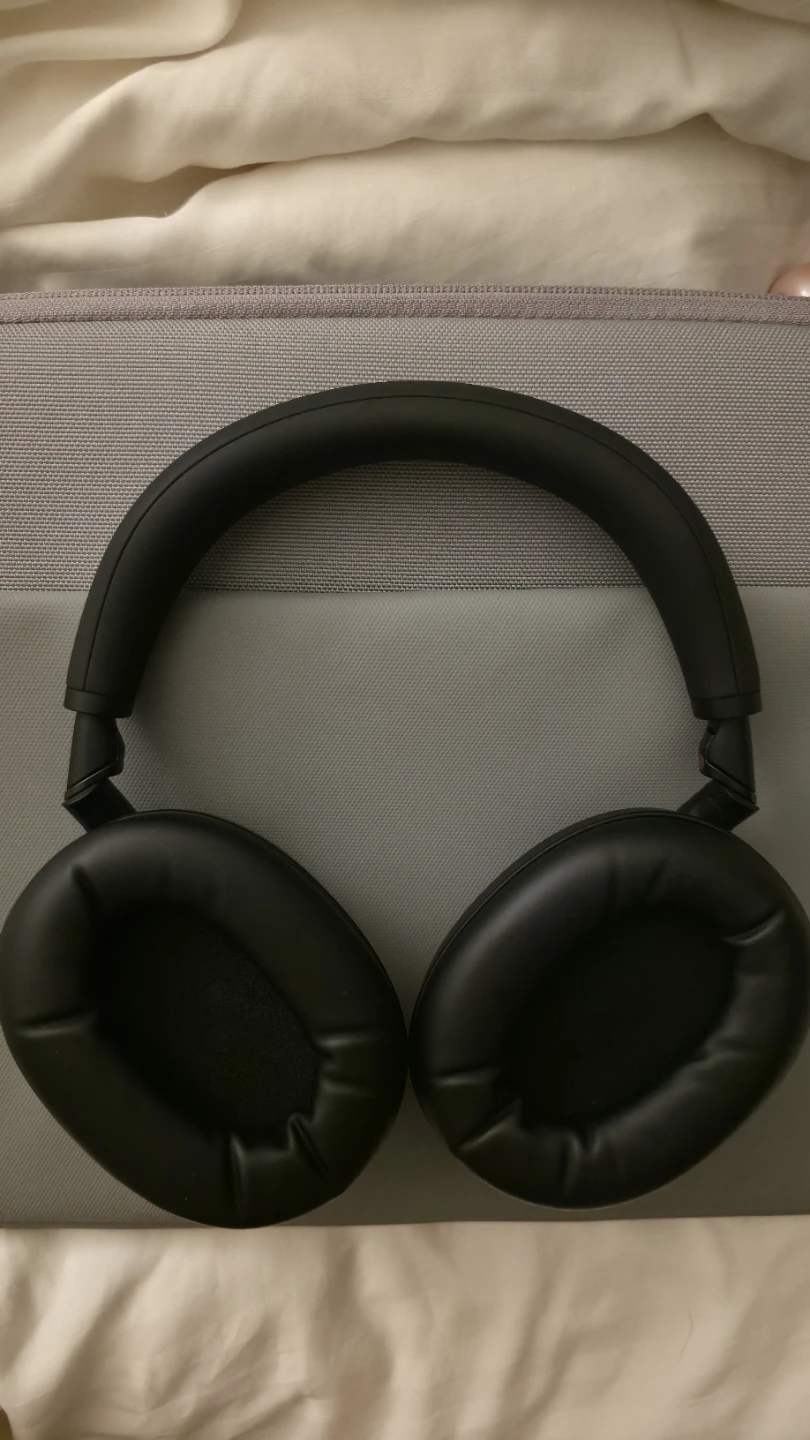 Sony WH-1000XM6 Very Good Condition (Black) - photo 2