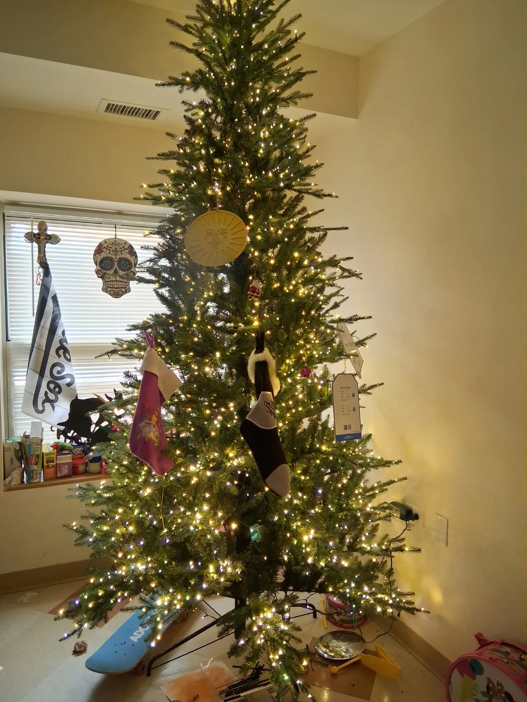 Philips Balsam Fir Lit Tree - 9 ft - photo 2