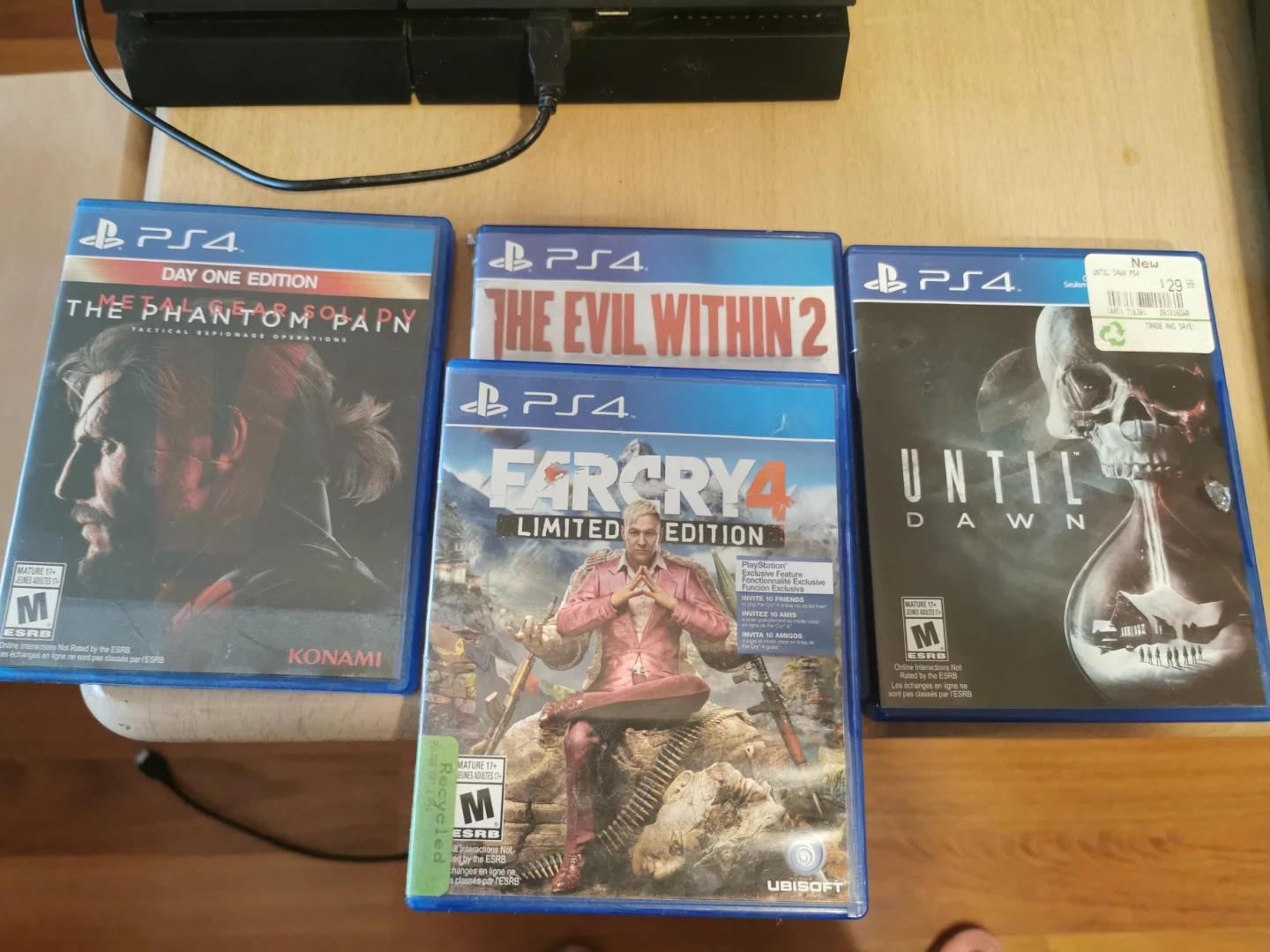PlayStation 4 Console with Controller and Games - photo 2