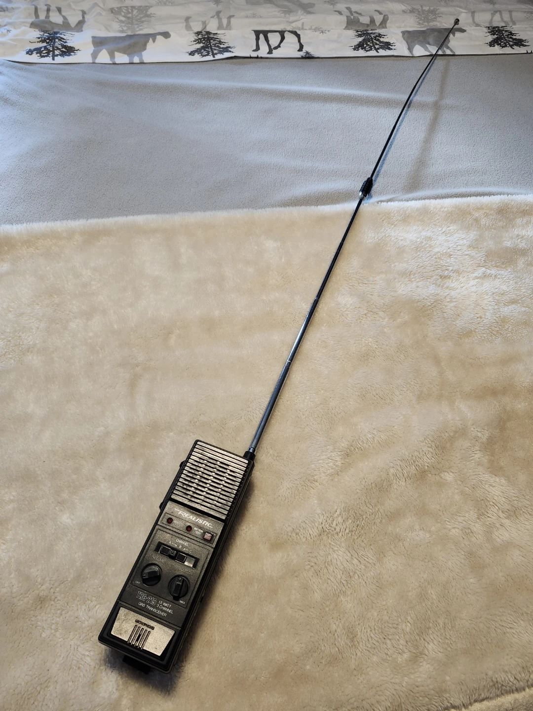 TRC-219 3 Channel GRS Transceiver Walkie Talkie - photo 4