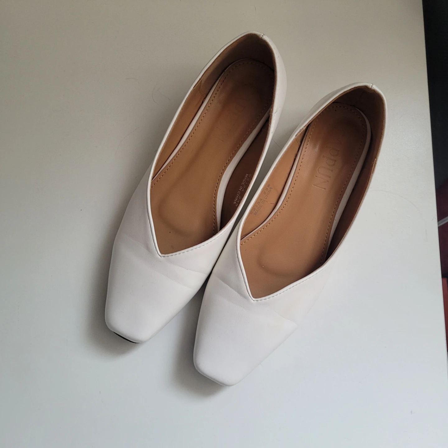 White Shoes - Size 6.5
