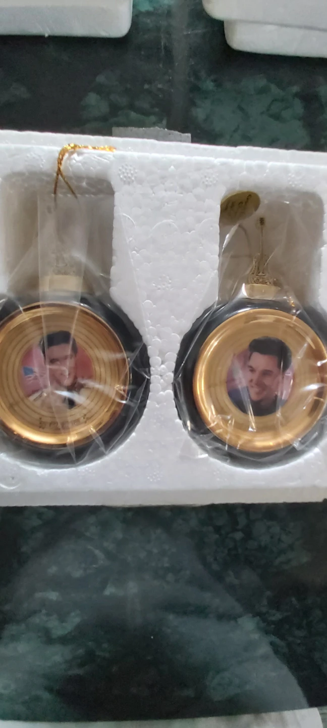 Elvis Presley Christmas Ornaments Set - photo 4