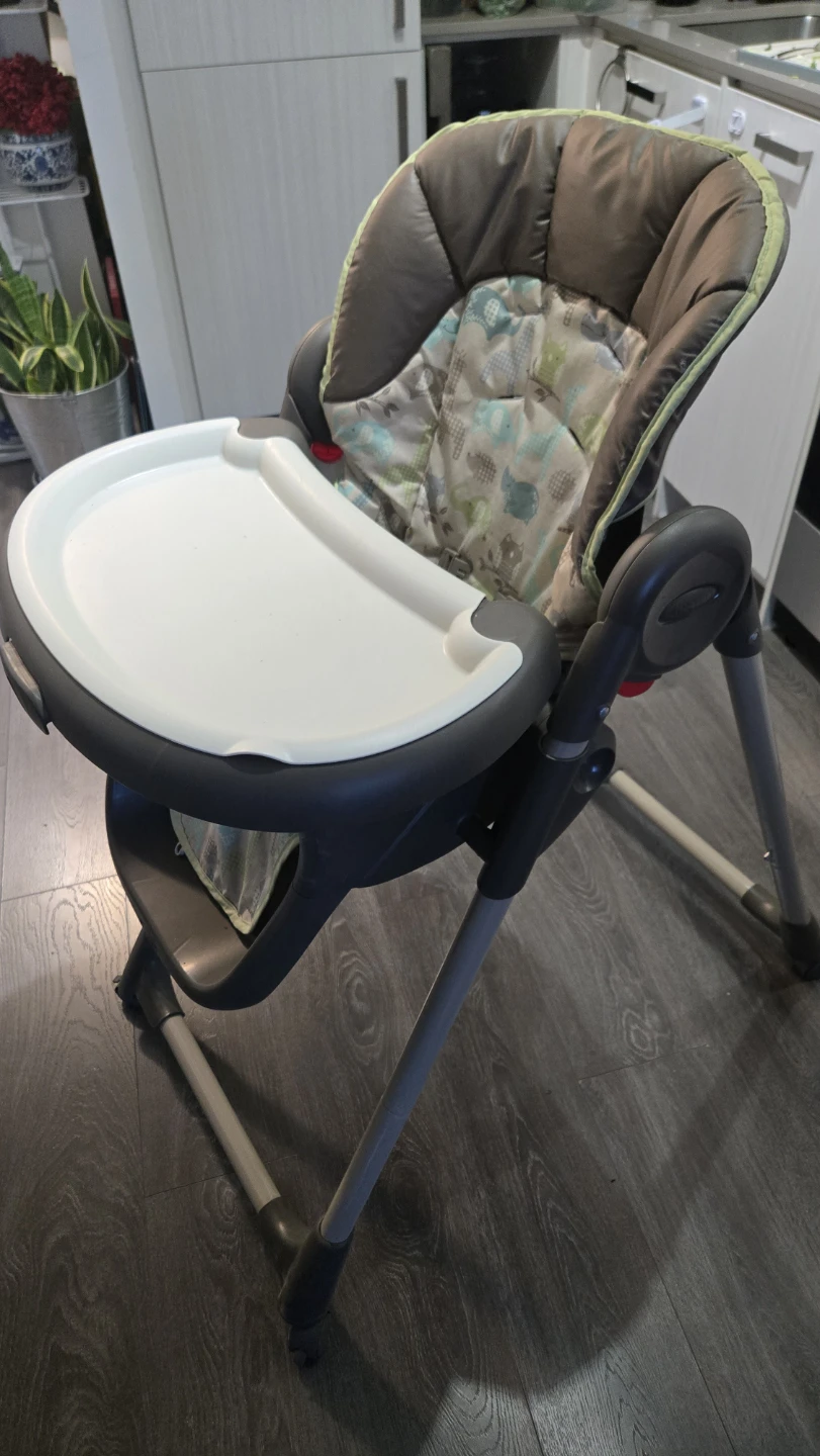 Graco High Chair - photo 2