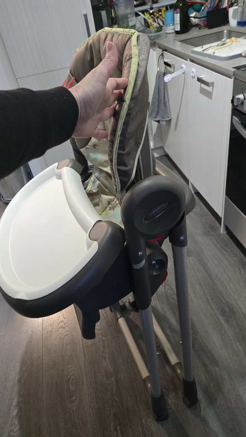 Graco High Chair - photo 3