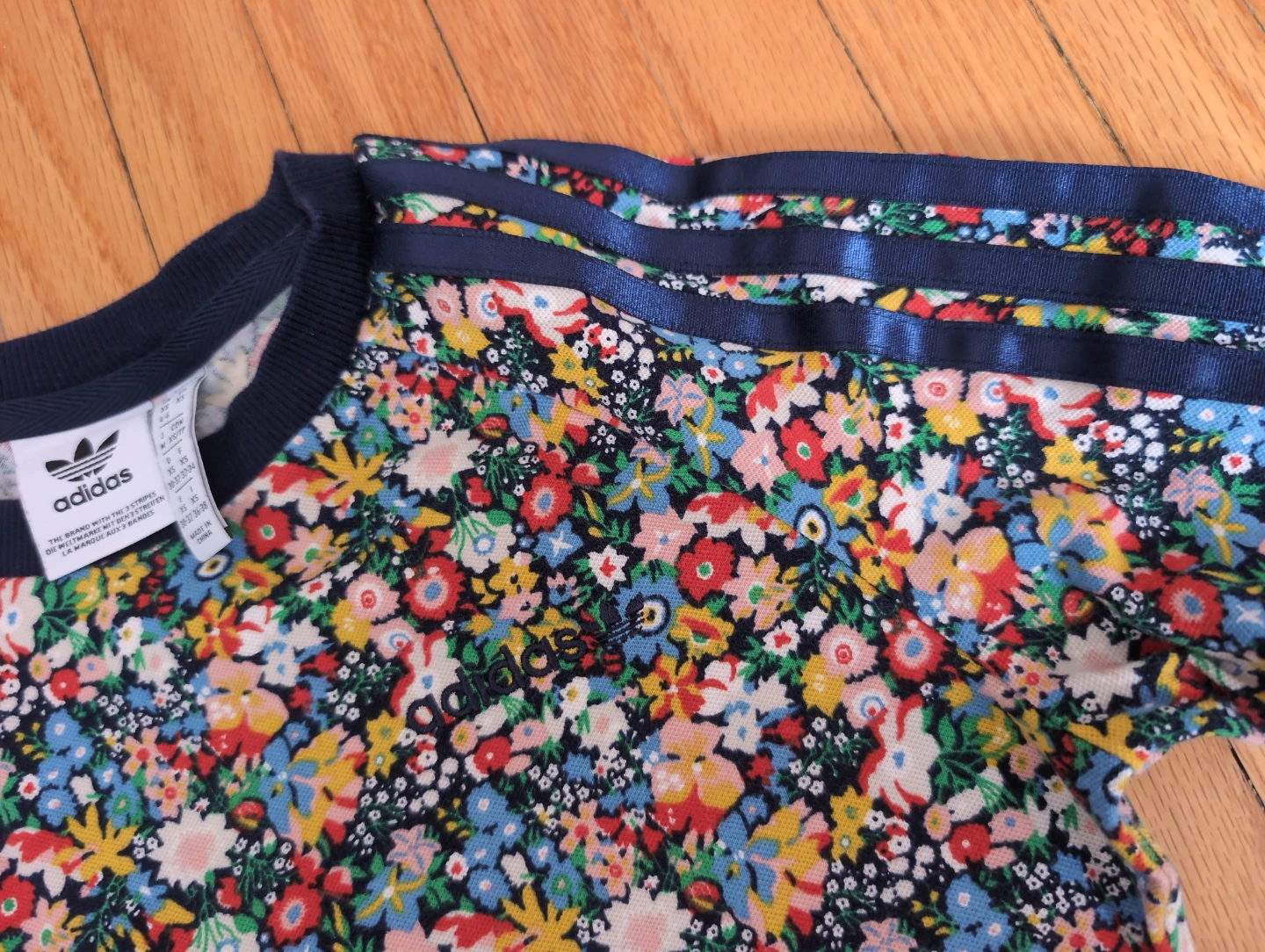 Adidas Lady Liberty Floral T-Shirt XS - photo 2