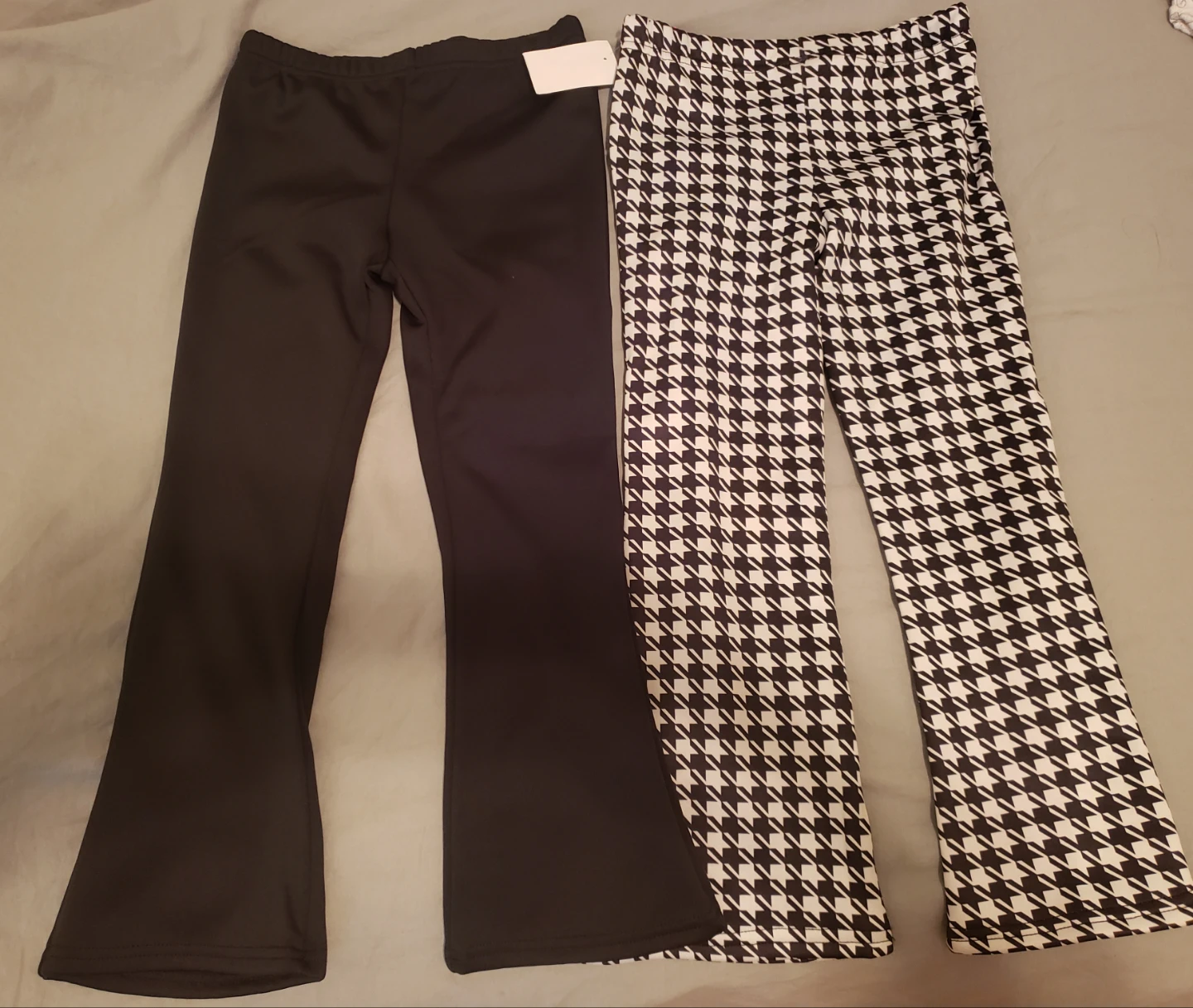 Brandnew lot Vince Camuto Houndstooth Flare Pants.fit 6 to 7 y/o