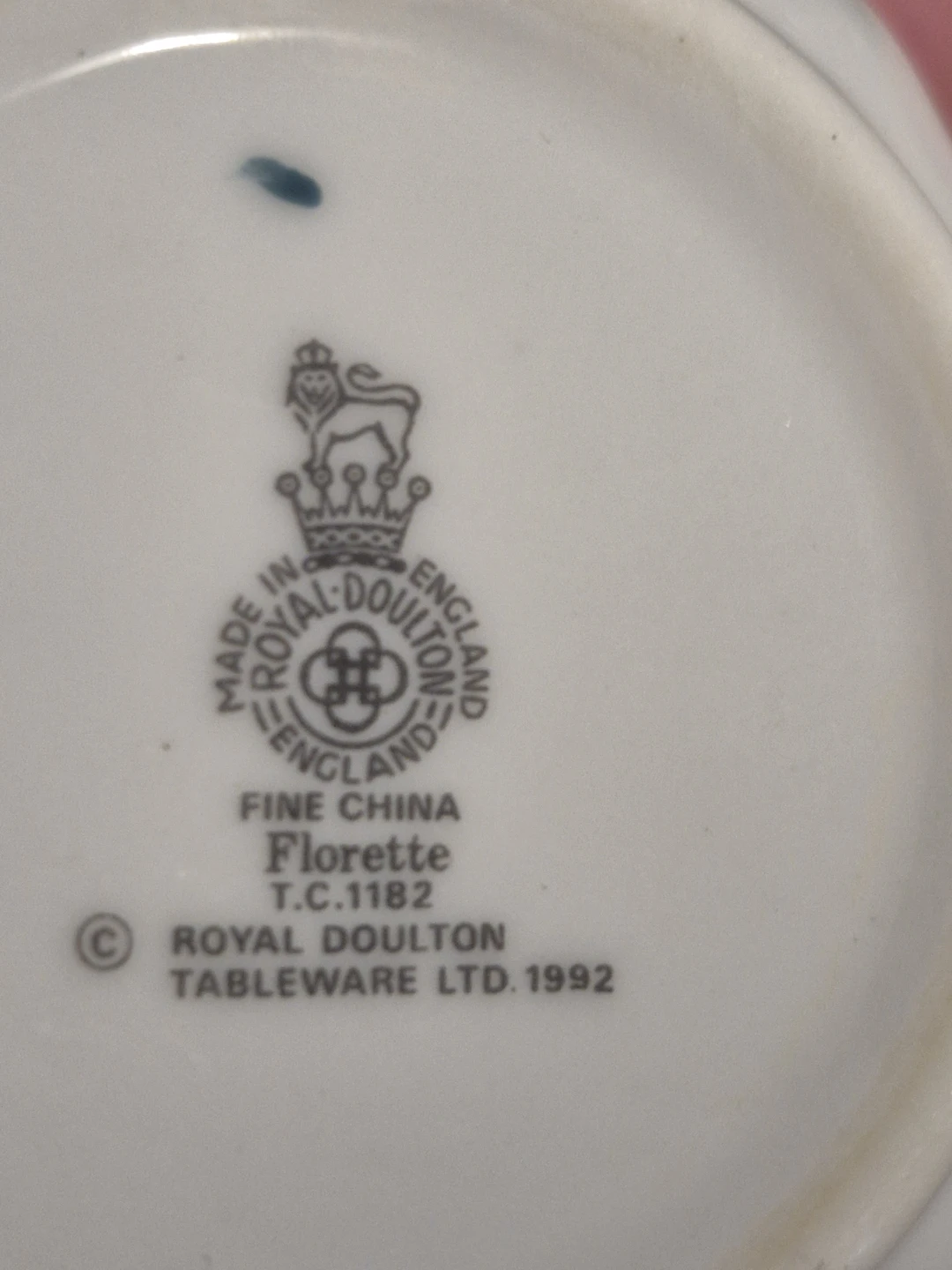 Royal Doulton Florette Fine China Tea Cups and Saucers Set