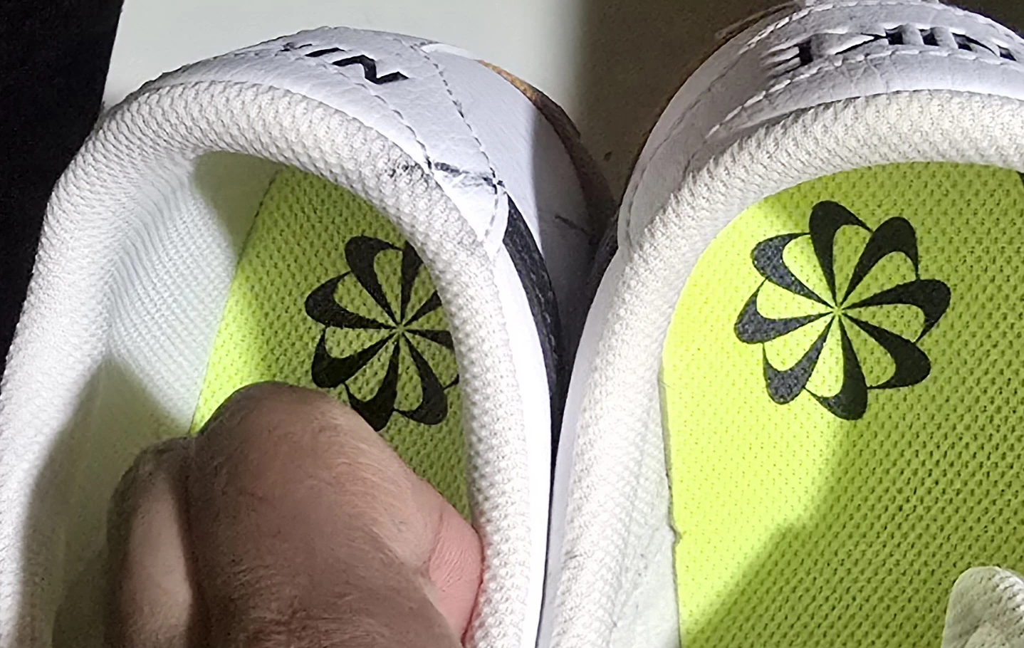 Nike White & Black Low Top Sneakers - photo 5