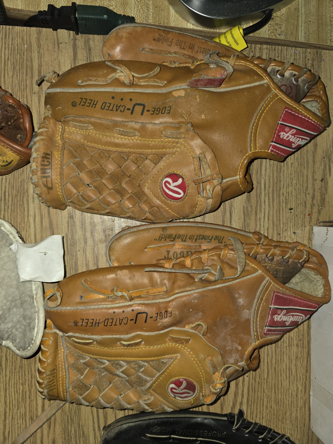 Baseball Gloves - photo 2