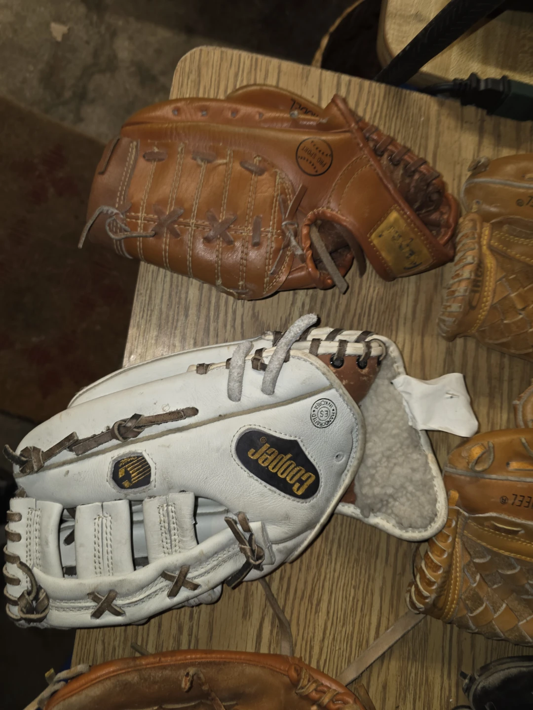 Baseball Gloves - photo 4