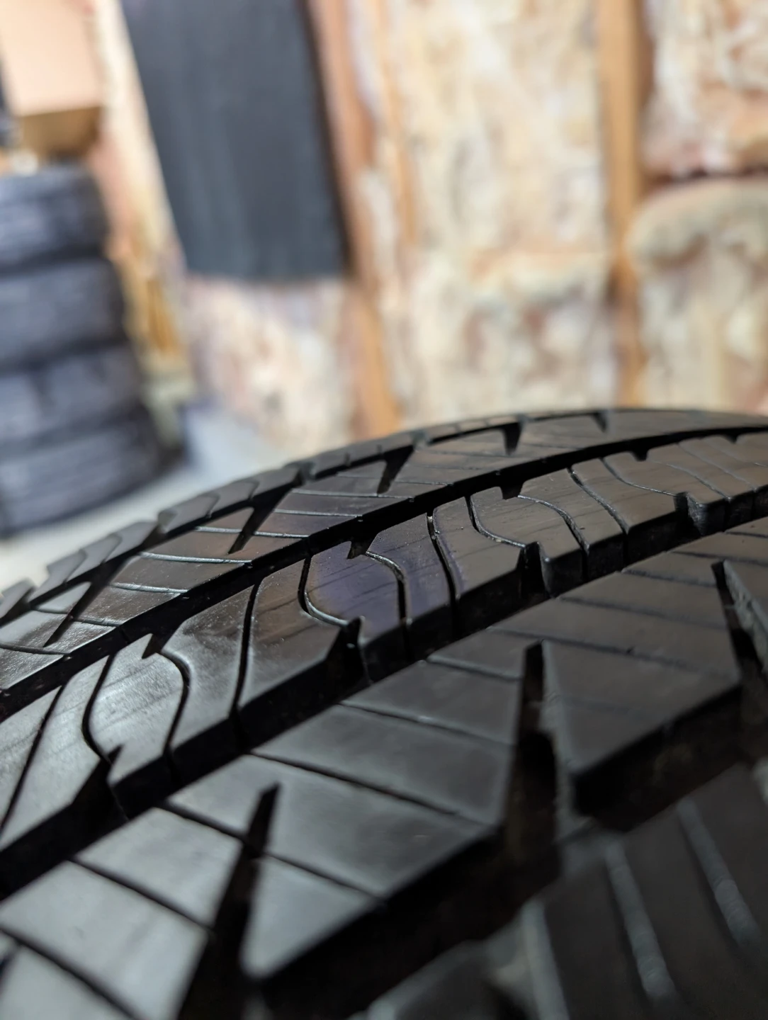 (1)-225/55R17 General Evertrek GT All Season Tire - photo 5