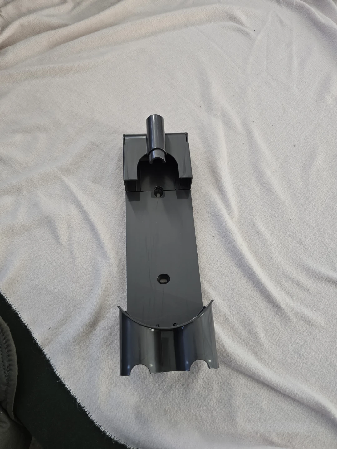 Dyson V8 OEM wall mount