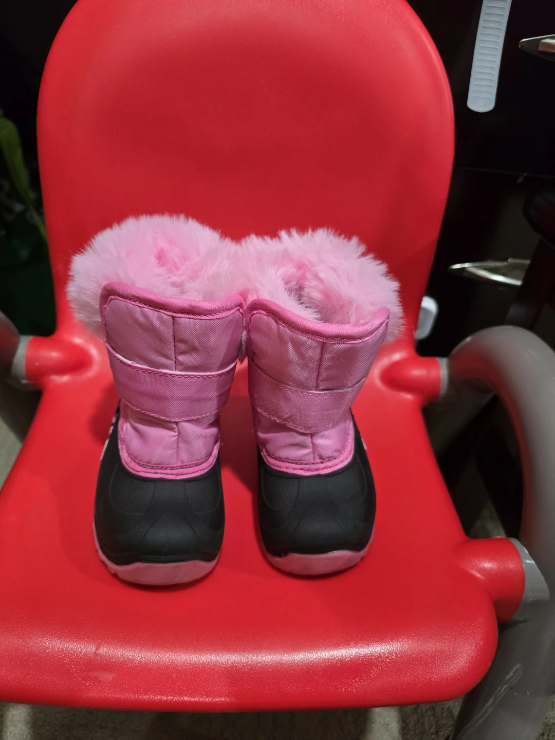 Girls Pink Snowflake Penguin Winter Boots Size 5