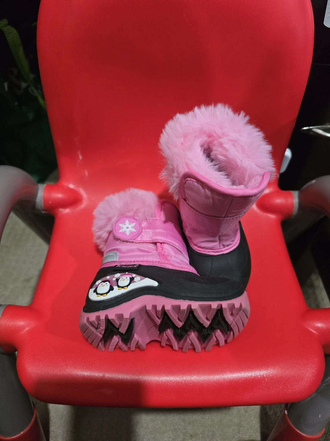 Girls Pink Snowflake Penguin Winter Boots Size 5 - photo 2