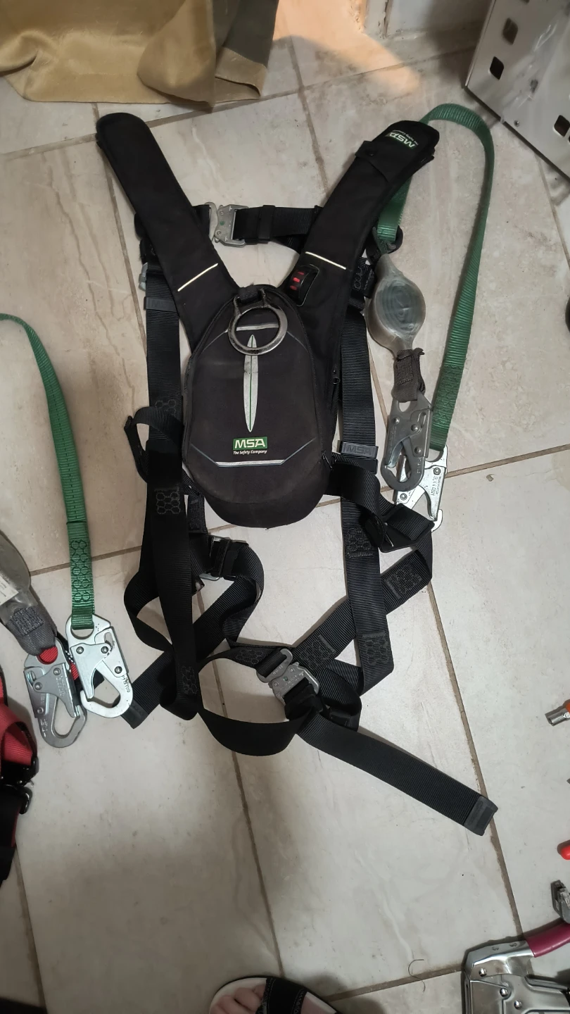 MSA Latchways PRD Personal Rescue Device Fall Arrest Harness - photo 3