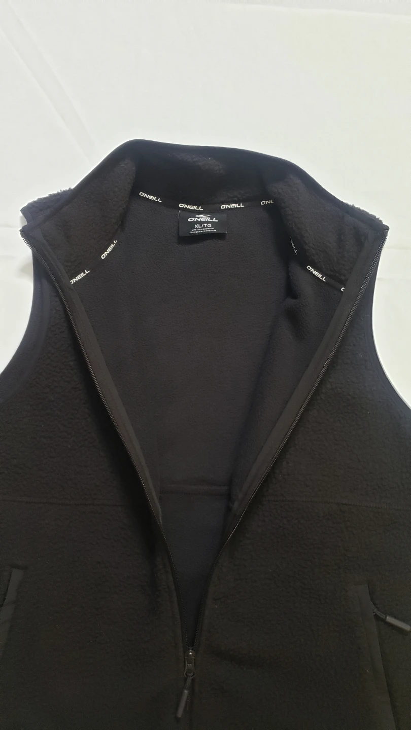 Brand new O'Neil  Women's  Sharpa Black Vest
