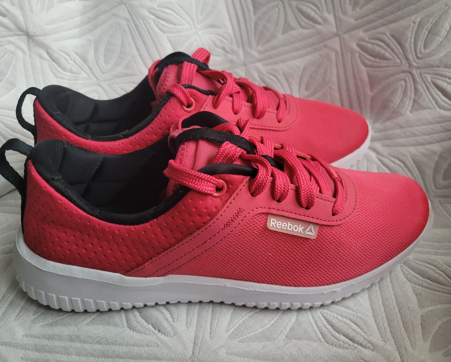 Reebok Skylite Women's Casual Shoes – Bright Pink, Size 8 - photo 3