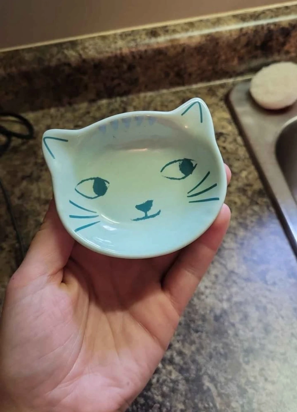Jubilee Cat Dish