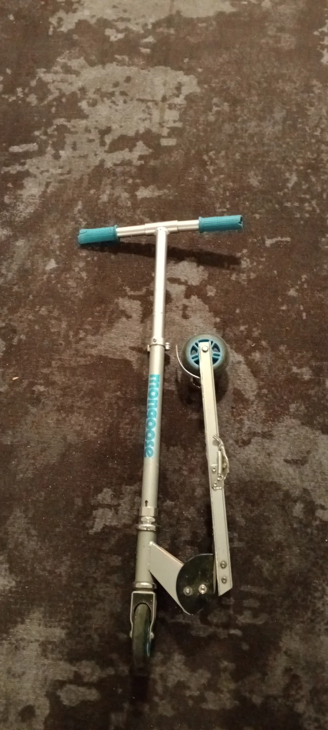 Mongoose Scooter