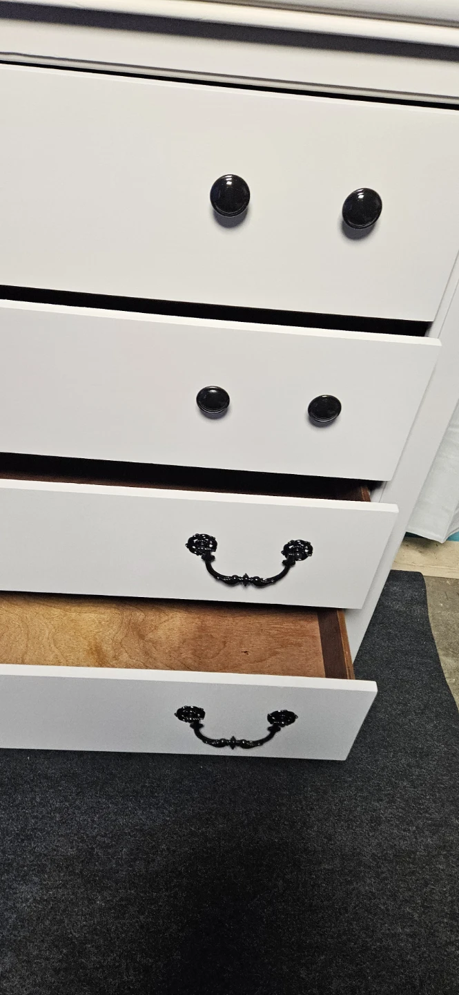 Grey 5-Drawer Dresser with Black Hardware - photo 5