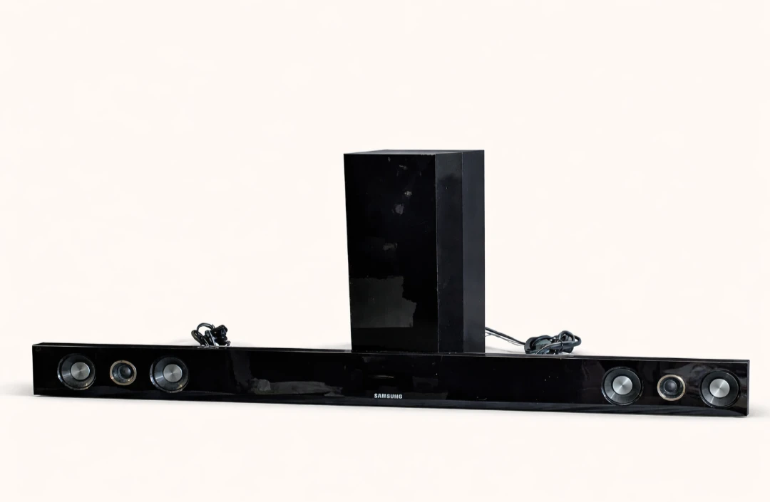 Samsung Soundbar with Subwoofer
