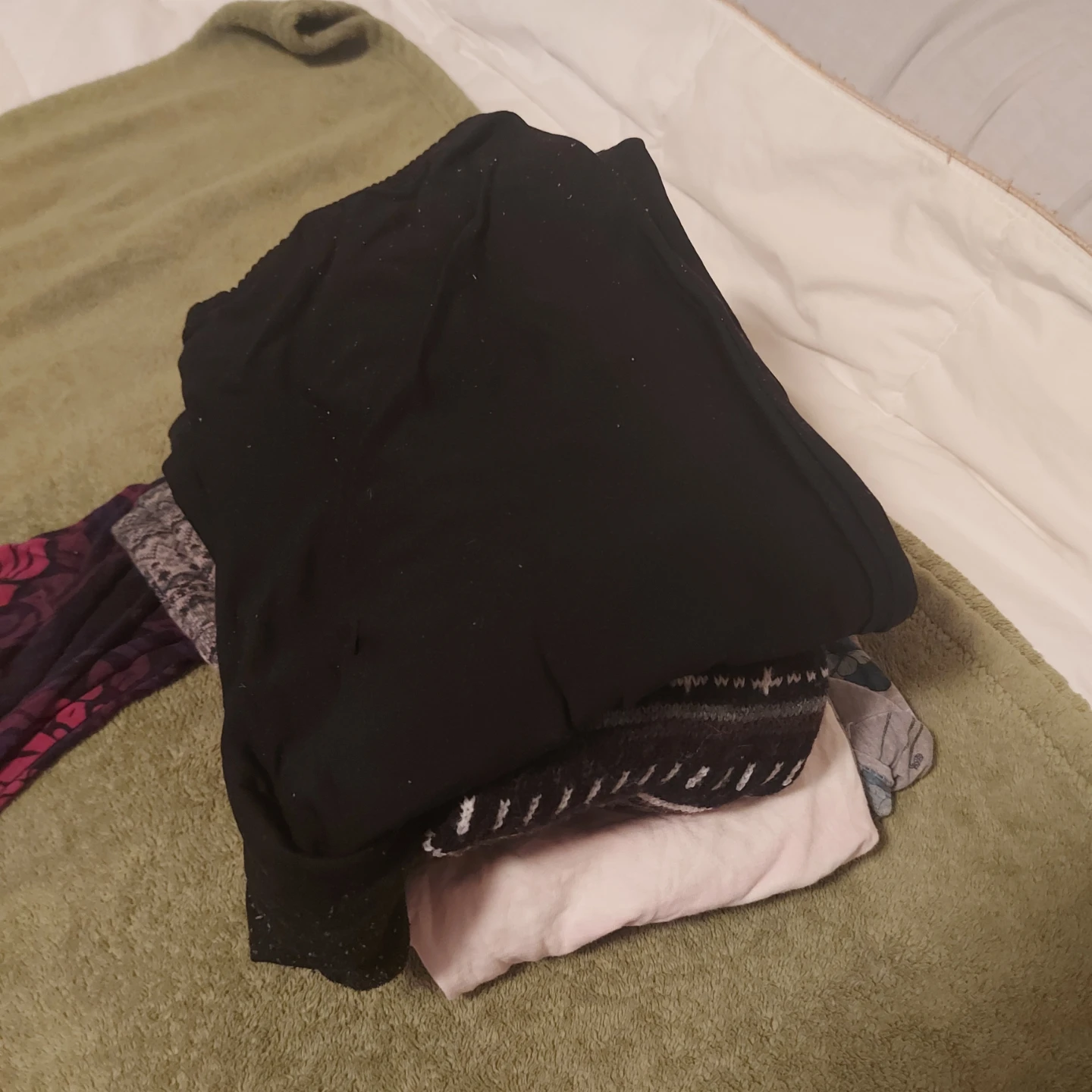 Bundle of Women's Clothing