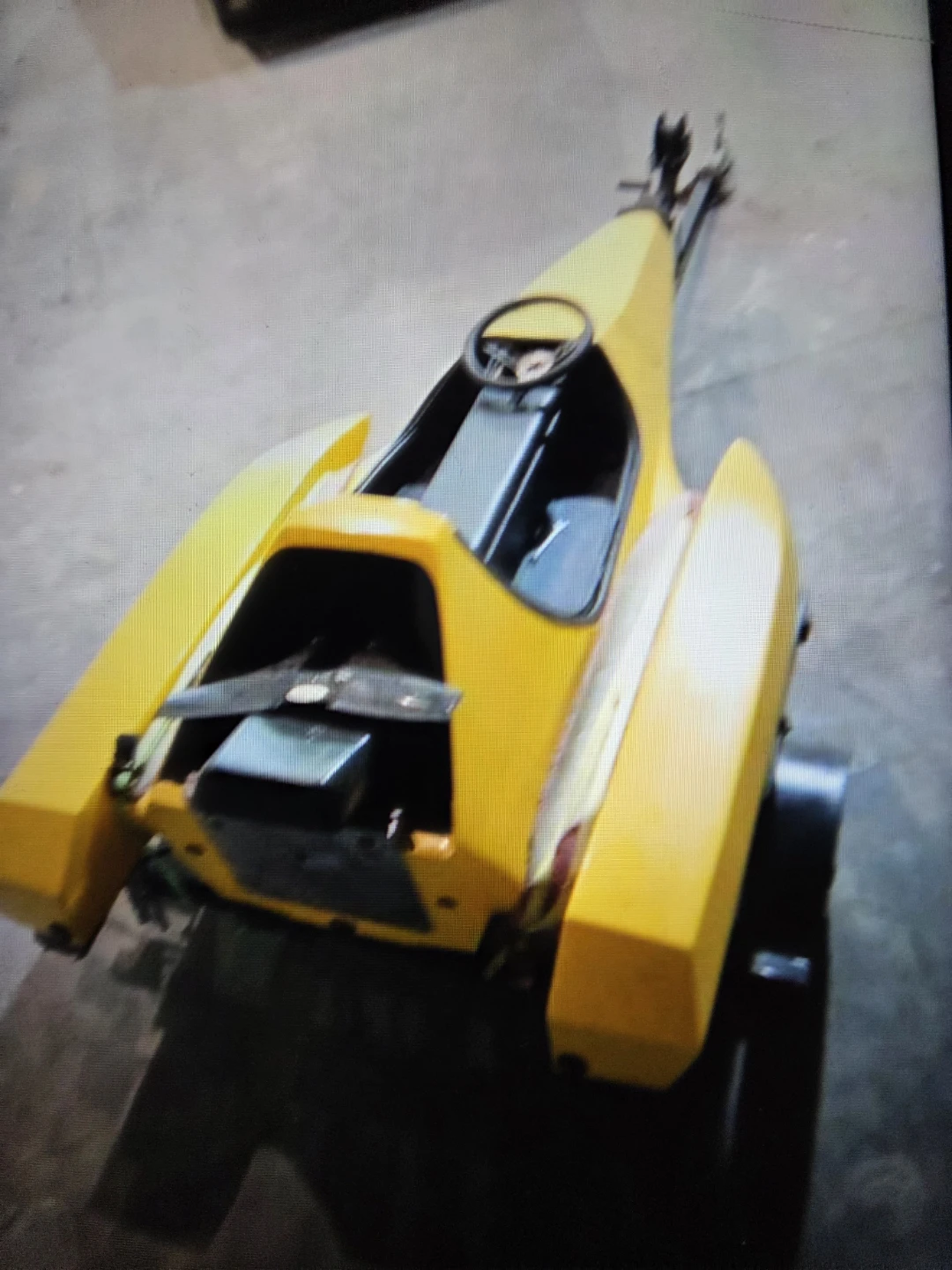 Yellow hydrorunner with  trailer - photo 4