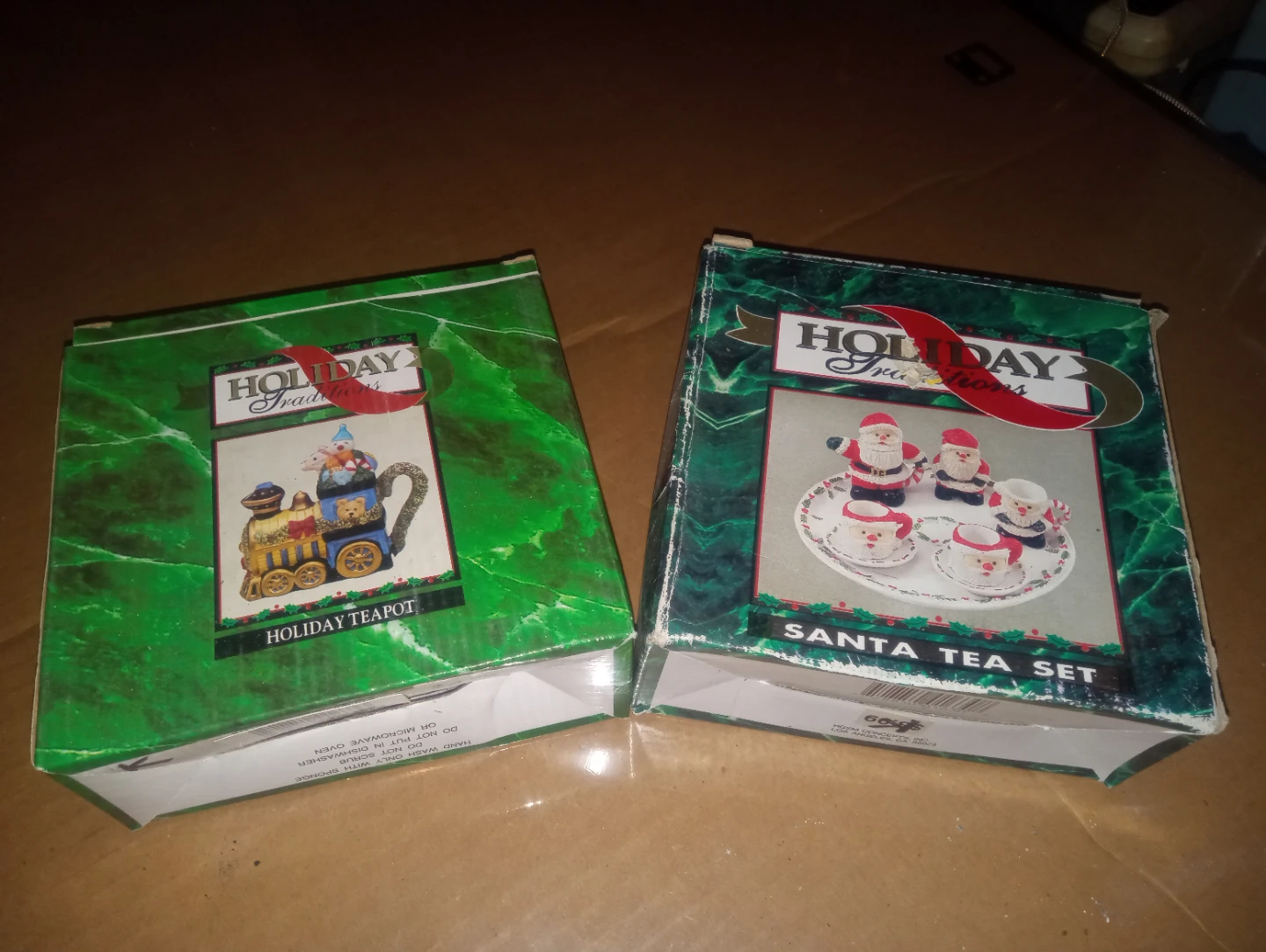 Holiday Traditions Teapot and Santa Tea Set