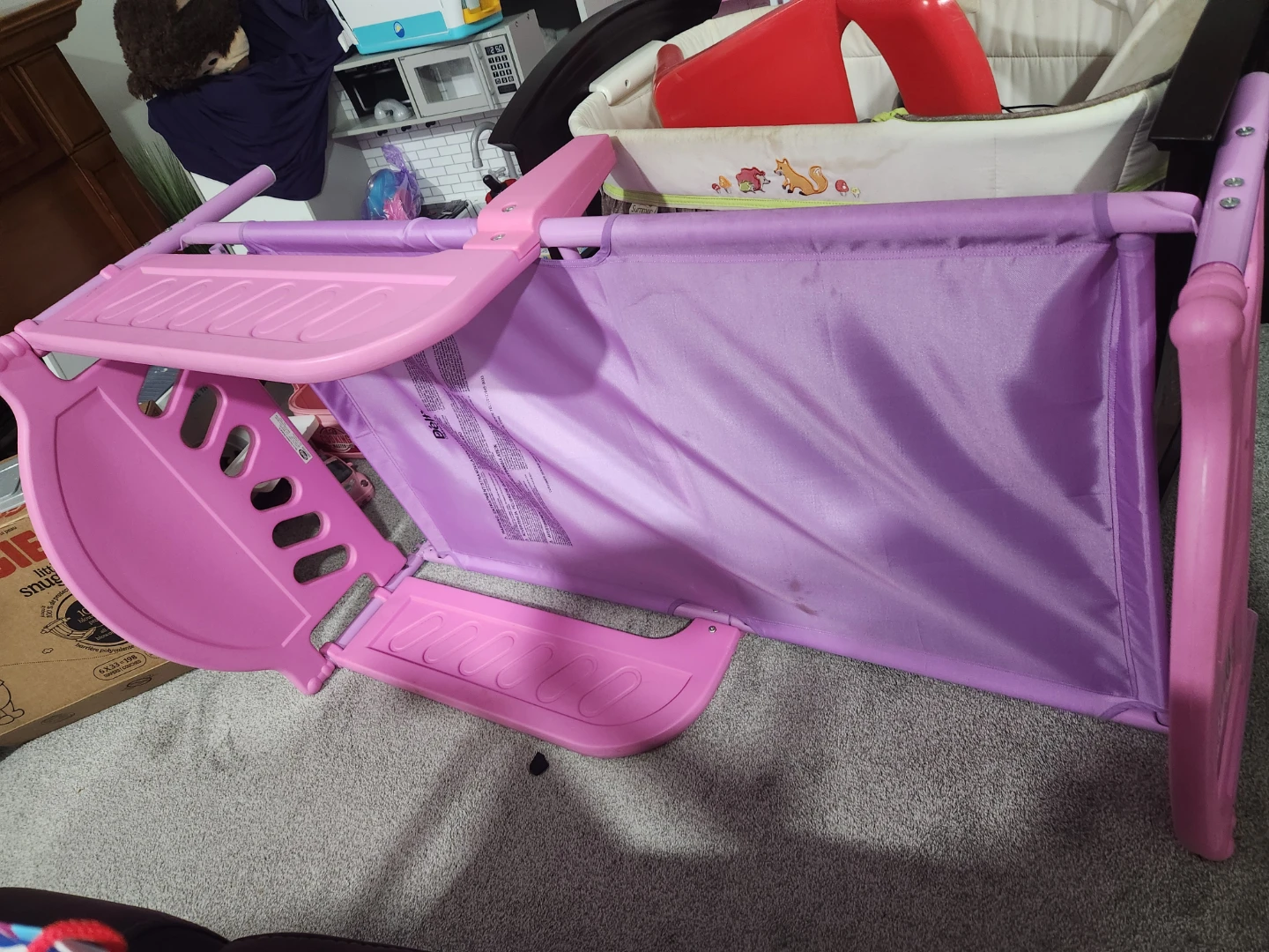 Free baby bassinet and toddler bed with mattress - photo 3