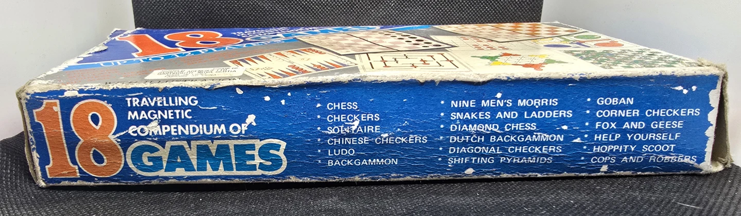 18 Games Travelling Magnetic Compendium of Games - photo 3