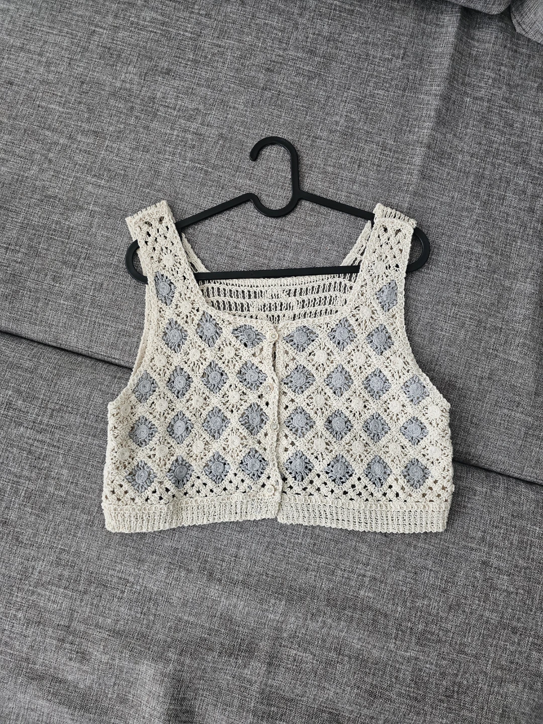 Crocheted Crop Top with Floral Detail - photo 2