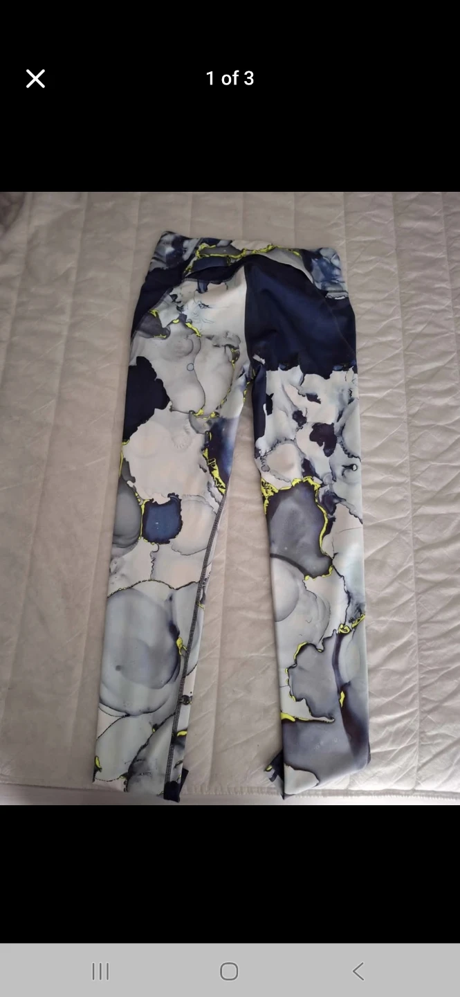 Womens Under Armour workout pants. - photo 2