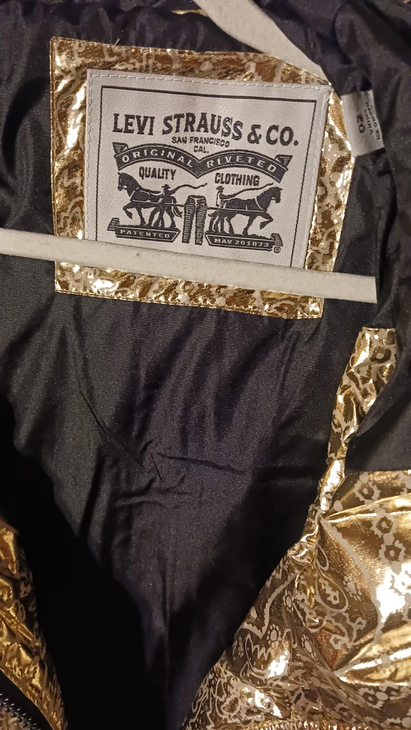 Levi Strauss & Co. Gold Paisley Puffer Jacket - photo 2