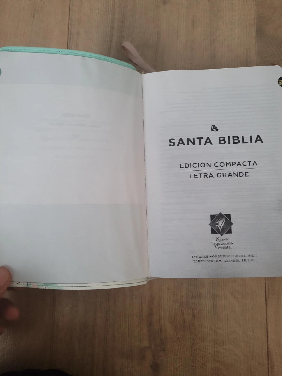 Santa Biblia Edición Compacta Letra Grande