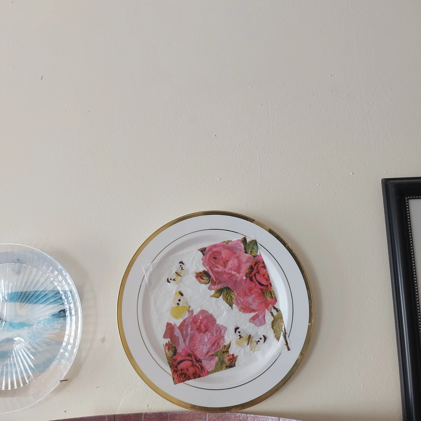 Set of decorative plates with various designs - photo 5