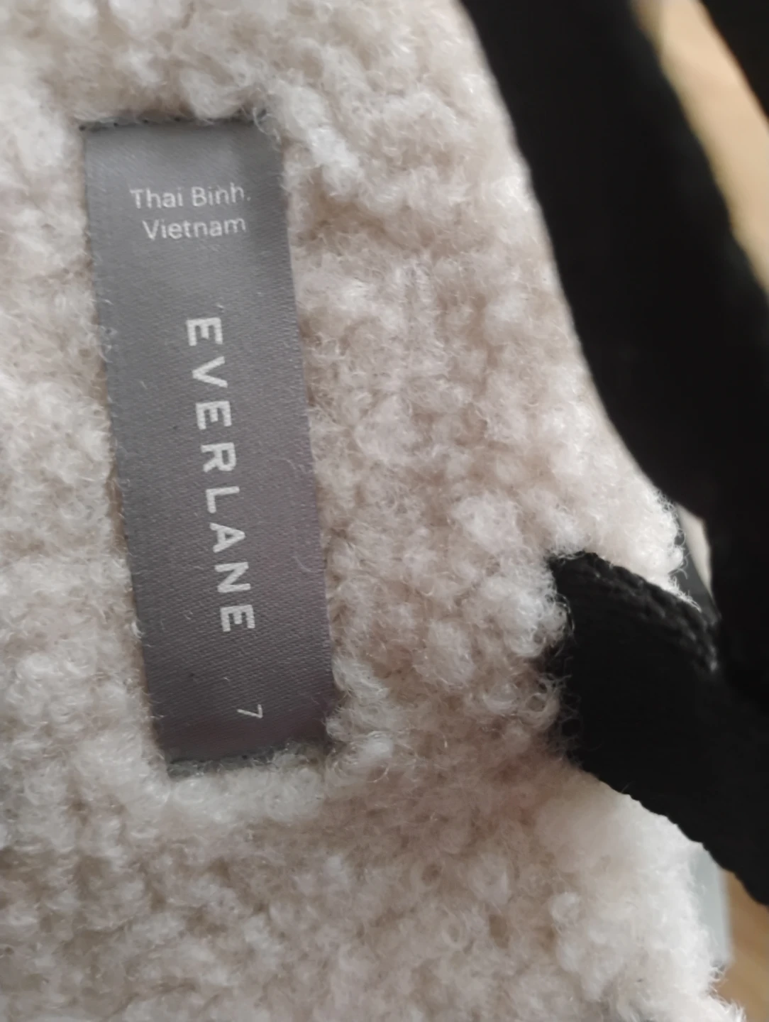 Everlane White Sherpa Strap Sandals Size 7 - photo 2