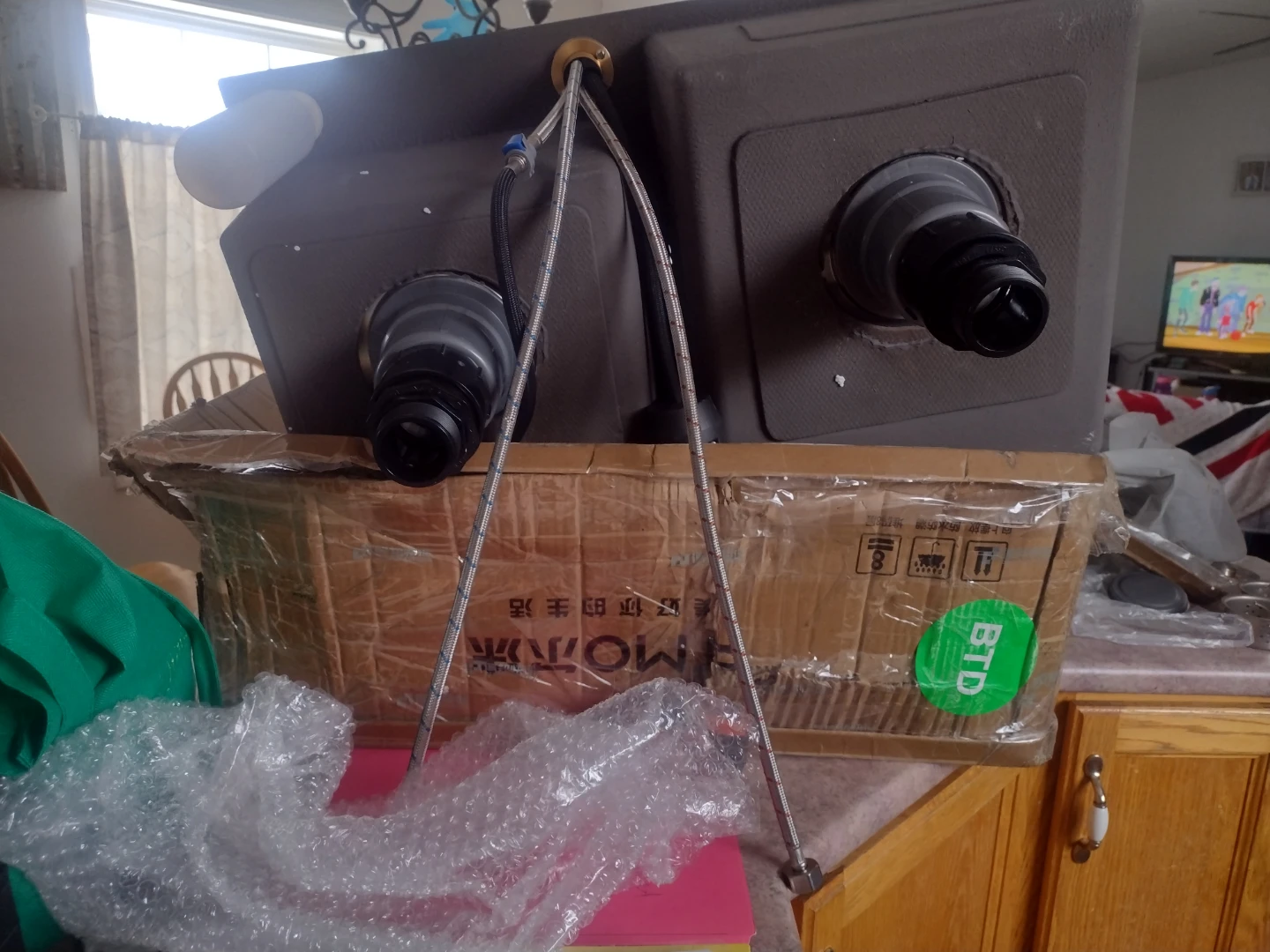 Brand new black kitchen sink . Never installed - photo 3