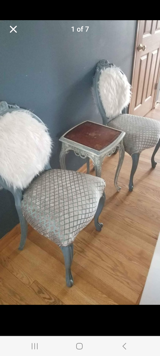 Vintage Accent Table with Ornate Legs