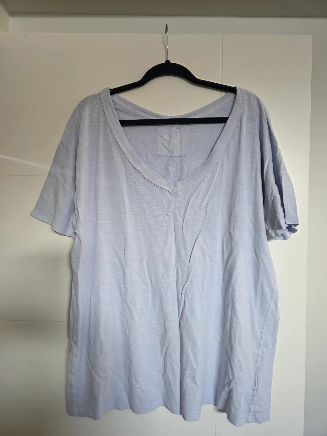 AERIE - Oversized V-Neck T-Shirt