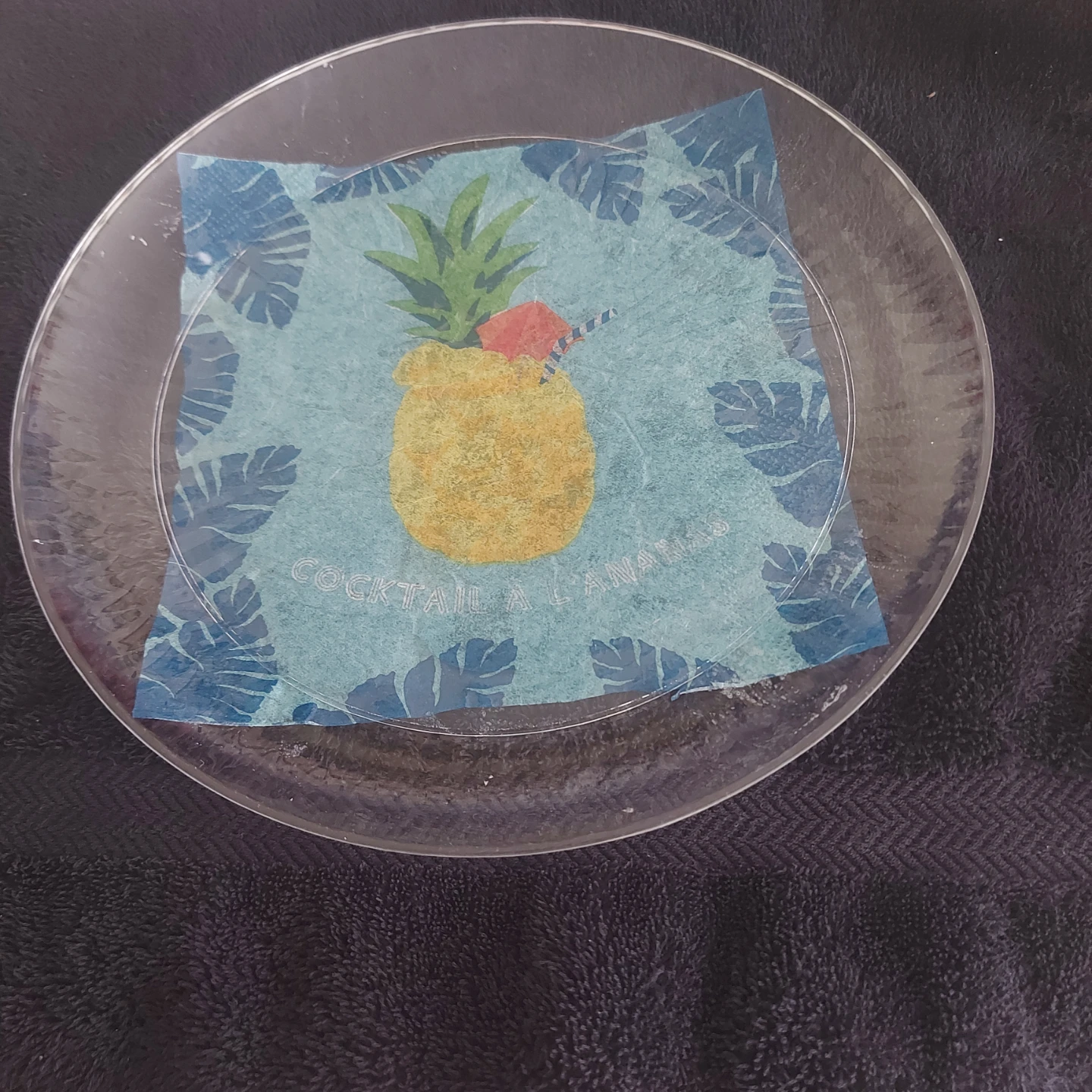 Plastic Plate with Tropical Cocktail Design