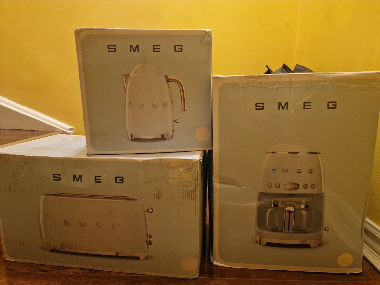 Smeg coffee, toaster and kettle BNIB