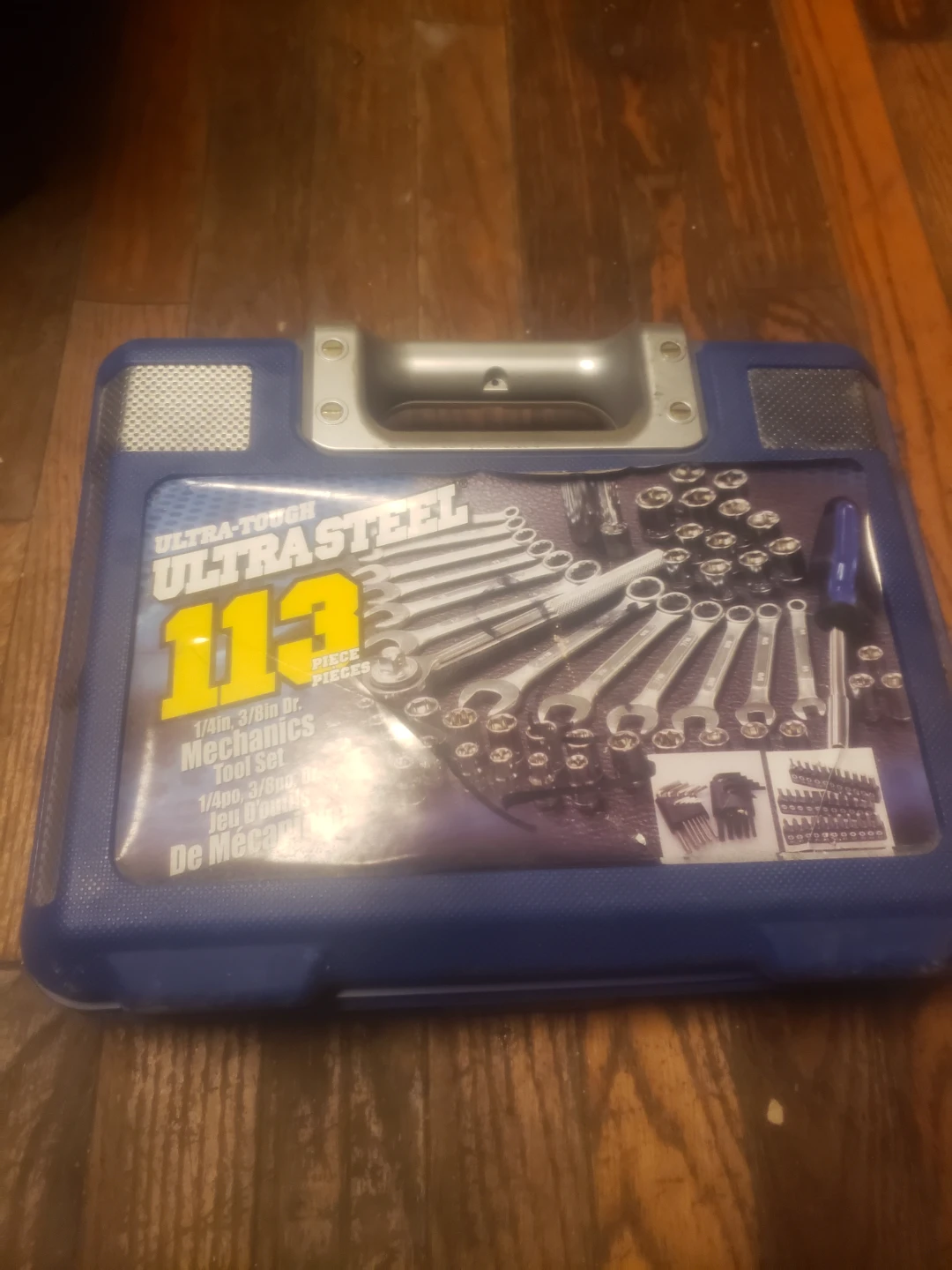 Brand new Ultra-Tough 113 Piece Mechanics Tool Set