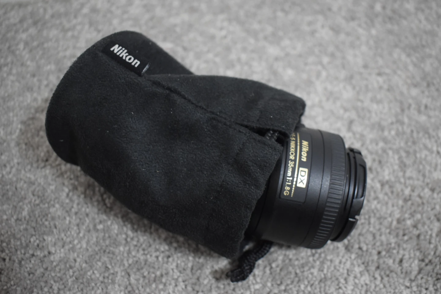 Nikon AF-S NIKKOR 35mm 1:1.8G DX Lens - photo 5