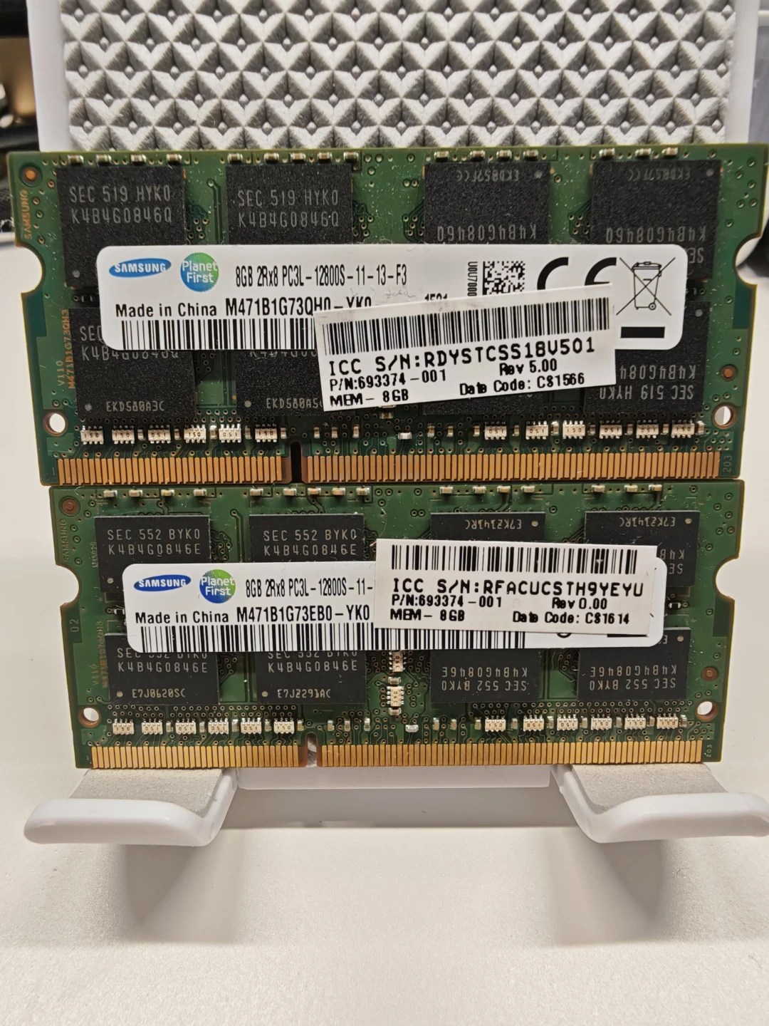 2x Samsung 8GB PC3L-12800S DDR3 RAM Modules