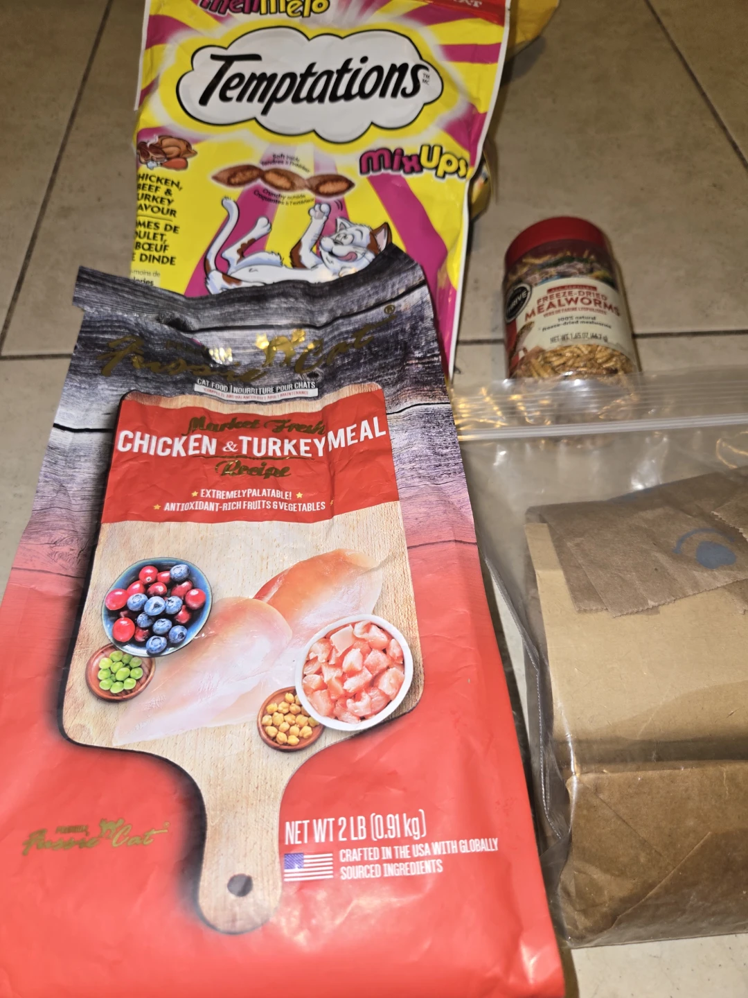 Kitten/Cat Food Bundle: Tiki Cat, Blue Buffalo,Iams,Fancy Feast+ - photo 3