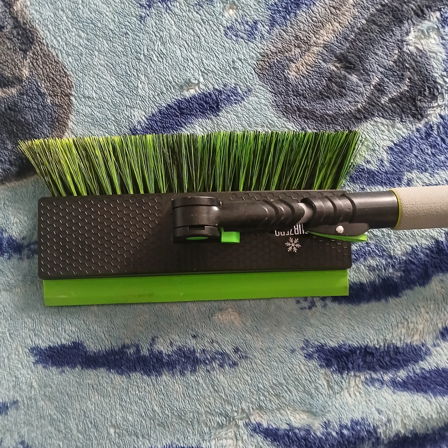 SubZero Arctic-Force Snow Broom 53" Extendable Ice Scraper Brush