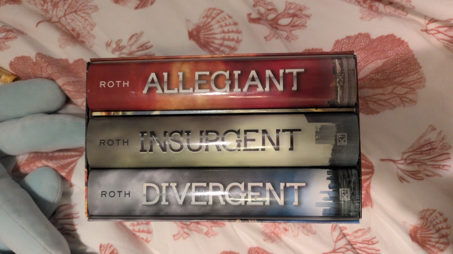 The Divergent Series Box Set by Veronica Roth
